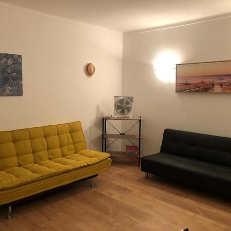אלבופיירה Cozy Apartment Near Oura Beach מראה חיצוני תמונה