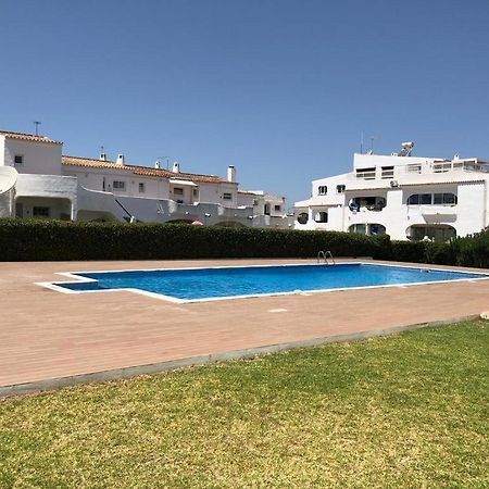 אלבופיירה Cozy Apartment Near Oura Beach מראה חיצוני תמונה