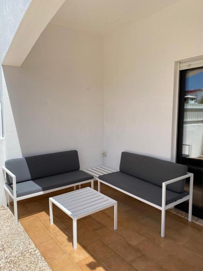 אלבופיירה Cozy Apartment Near Oura Beach מראה חיצוני תמונה