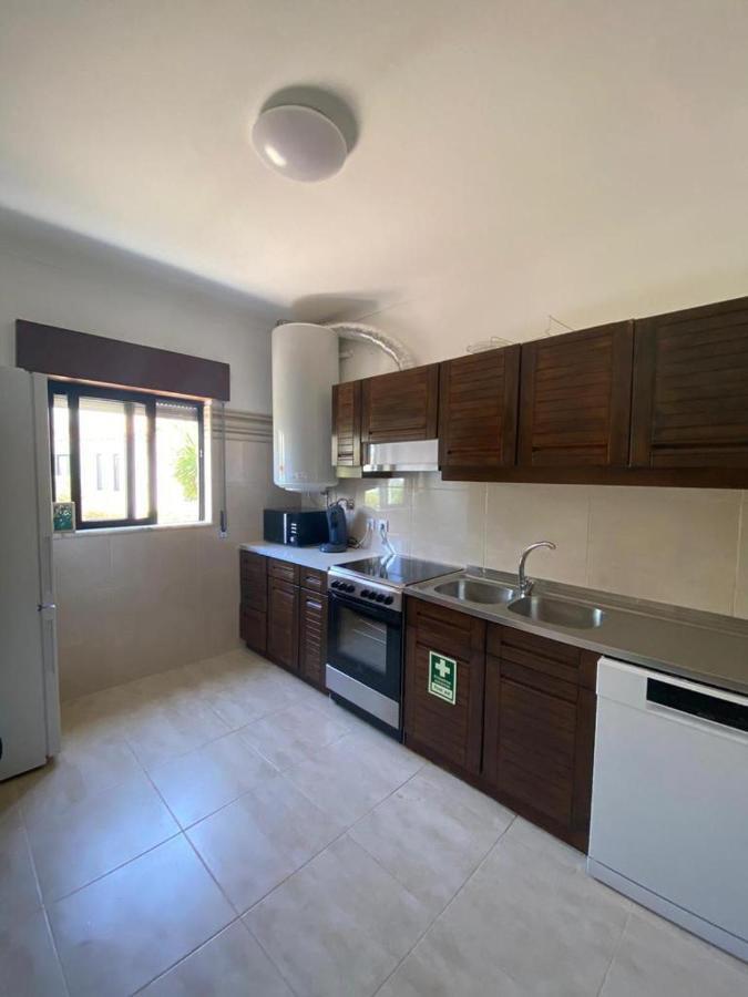 אלבופיירה Cozy Apartment Near Oura Beach מראה חיצוני תמונה